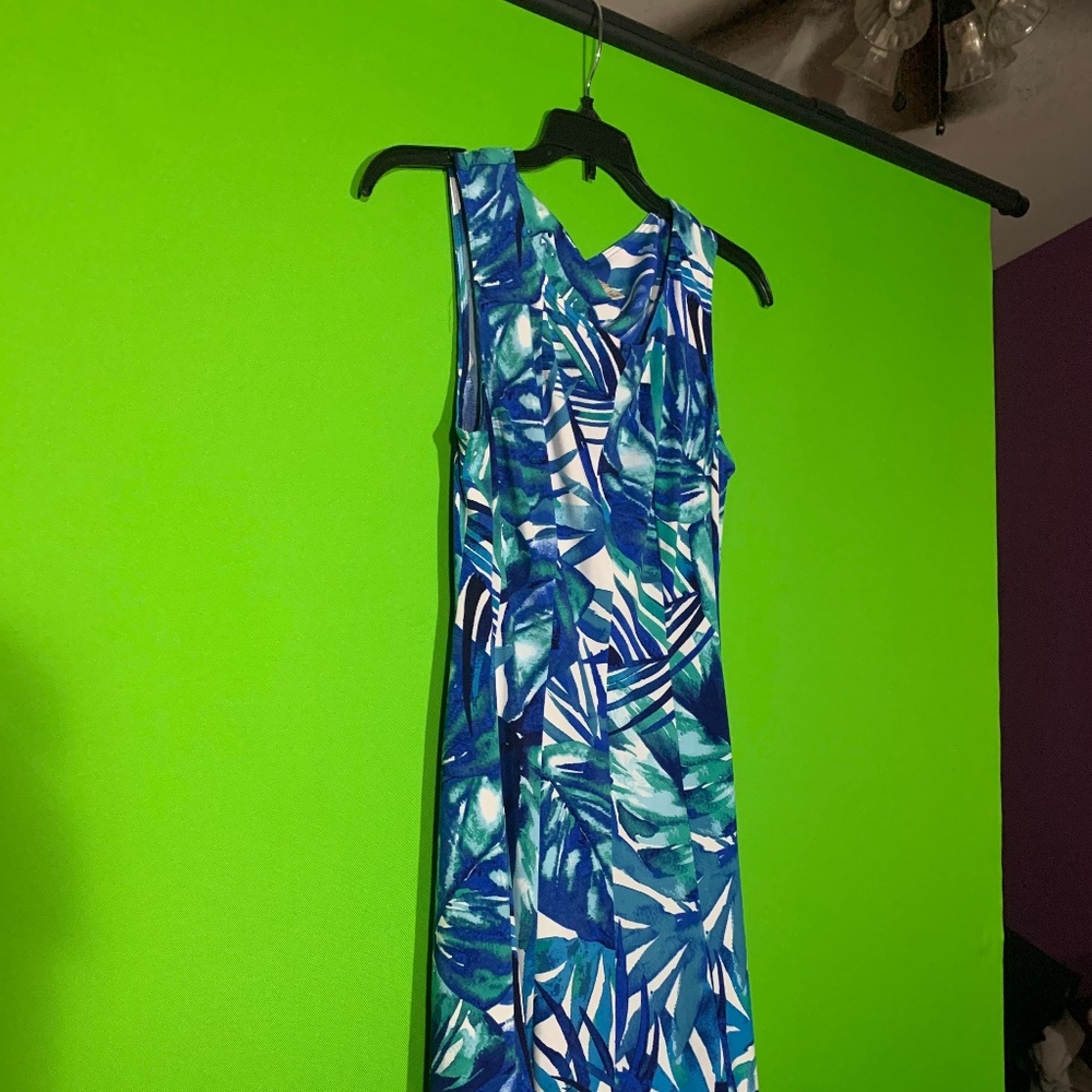 short floral carefree dress